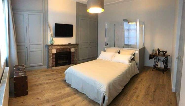 Les Chambres Berguoises Chambre Rez-De-Chaussee Au Coeur De Bergues Exterior foto
